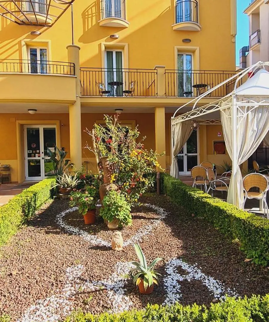 ***  Hotel Alibi Rimini Italia